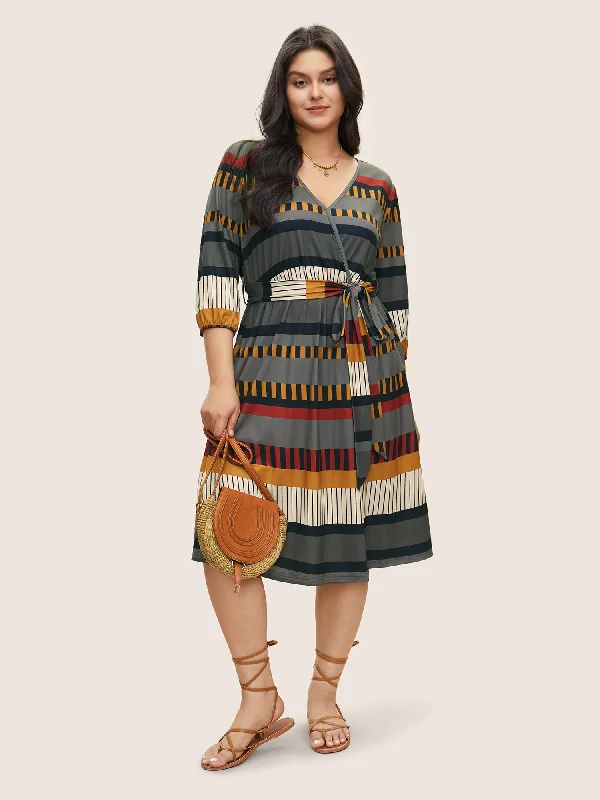 Relaxed Fit Women's Fashion Contrast Striped Wrap Lantern Sleeve Belted Dress