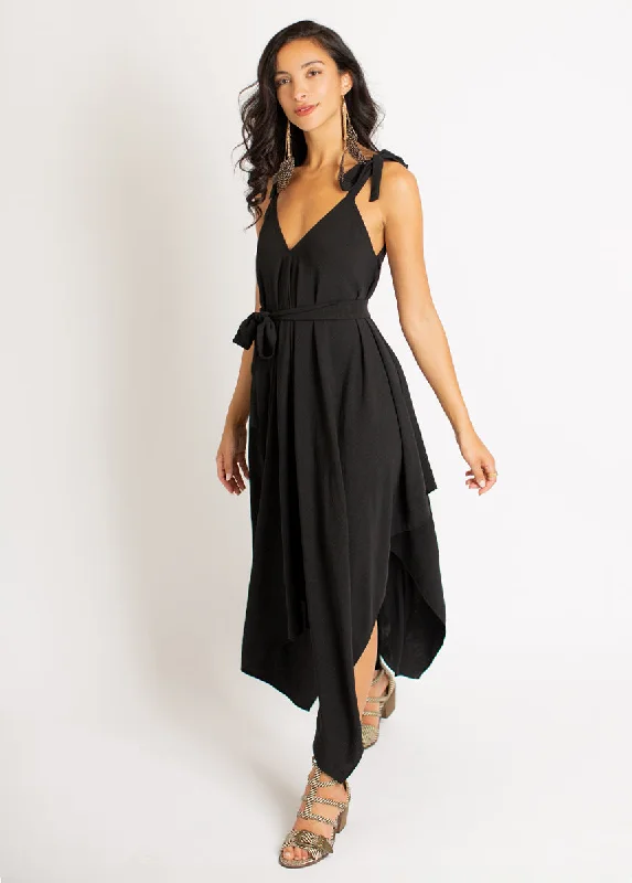 Boutique Styles Ellio Dress in Black