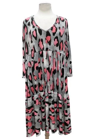 Chic Women's Outfit Gray & Pink Leopard Tiered Dress