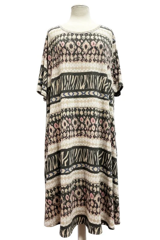 Modern Women's Wardrobe Essentials Beige Gray Pink Zebra Multi Print Dress w Pockets